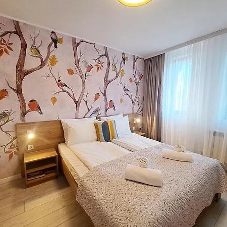 Emis Alpine Retreat - Modern & Cozy & Bright 반스코