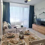 Apartamento Emis Alpine Retreat - Modern & Cozy & Bright *
