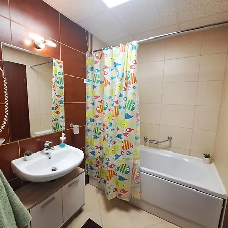 Emis Alpine Retreat - Modern & Cozy & Bright * 班斯科