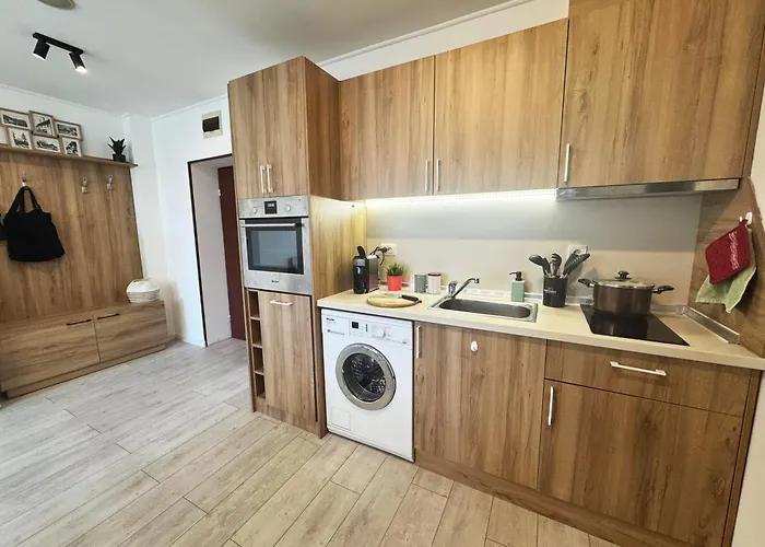 Emis Alpine Retreat - Modern & Cozy & Bright Daire Bansko